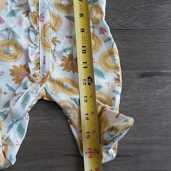 Lamaze Organic Cotton Floral Long-Sleeved Onesie - Perfect for Newborns - Picture 5 of 7